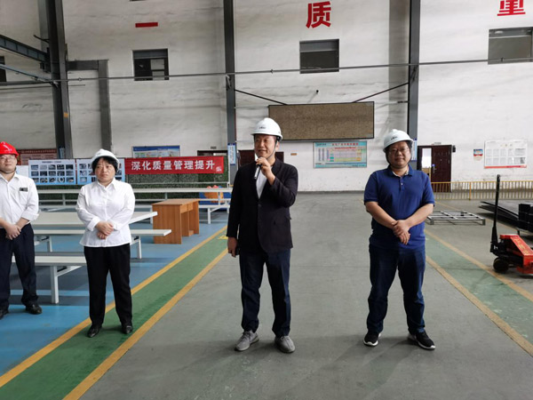 湖南航天副總經理，航天维多利亚老品牌vic環保黨總支書記、董事長宋衛武一行慰問了國慶假期仍堅守在工作崗位和持續奮戰在一線的工作人員